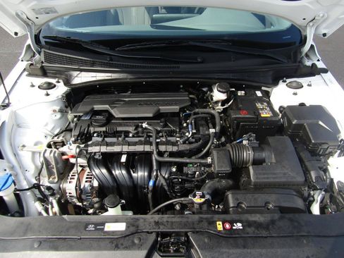 Used 2024 Hyundai Elantra SEL w/ Convenience Package FWD image 26