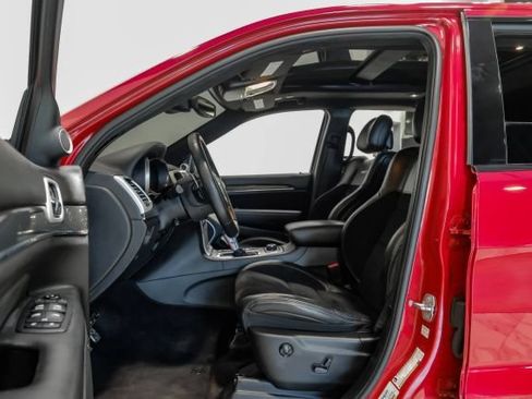 Used 2018 Jeep Grand Cherokee SRT AWD/4WD image 5
