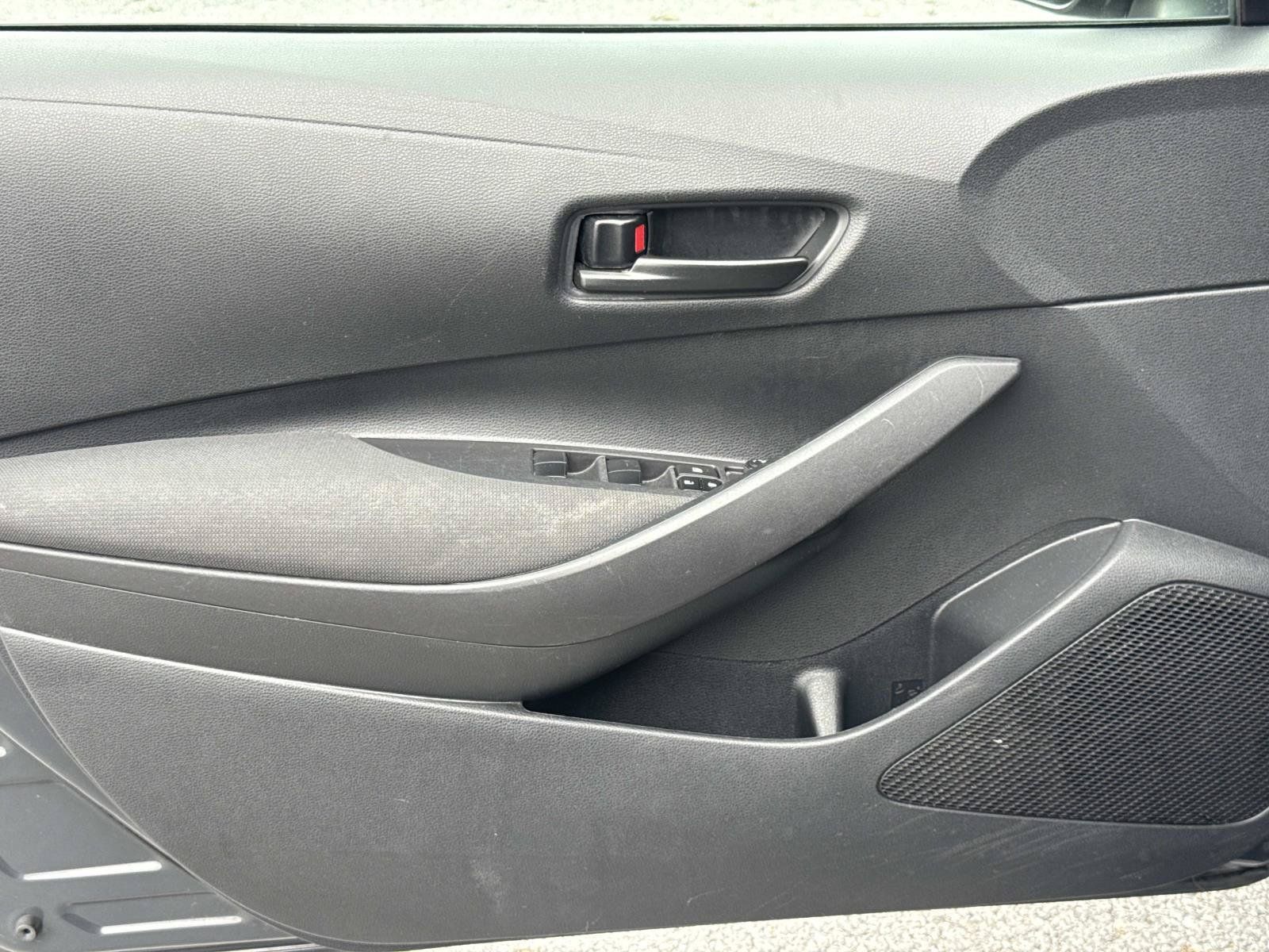 Used 2024 Toyota Corolla LE FWD image 20