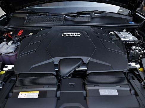 New 2026 Audi Q8 Premium image 30