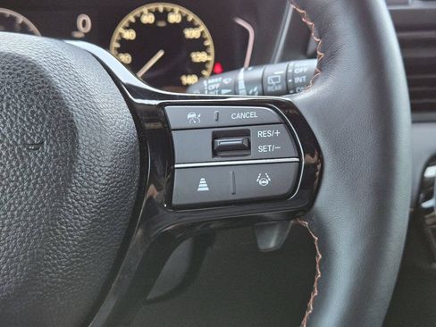 Used 2023 Honda Pilot TrailSport image 19