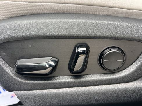 Used 2022 Lexus UX 250h 250h Base image 28