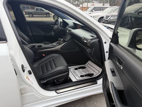 Used 2015 Lexus IS 250 Base 4dr Sedan image 19