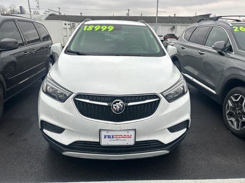 Used 2018 Buick Encore Preferred image 2