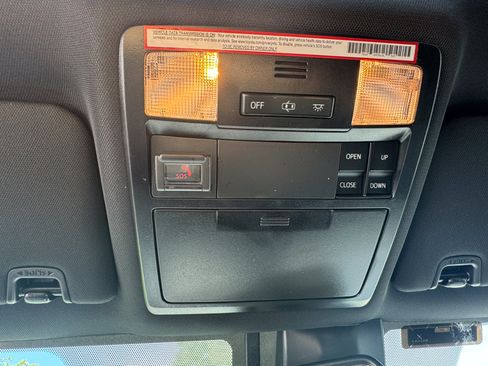 Used 2021 Toyota Tacoma TRD Sport w/ TRD Premium Sport Package AWD/4WD image 26