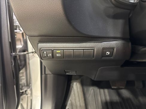 Used 2023 Toyota Corolla LE w/ LE Convenience Package FWD image 13