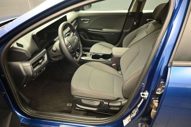 Used 2025 Kia K4 FWD image 12