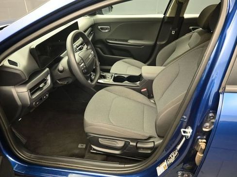 Used 2025 Kia K4 FWD image 12