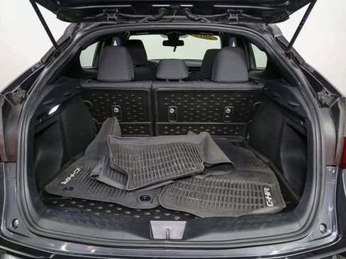 Used 2018 Toyota C-HR XLE image 10