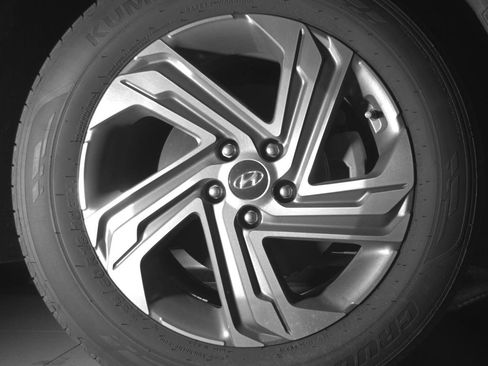 Used 2023 Hyundai Santa Fe SEL w/ Premium Package FWD image 11