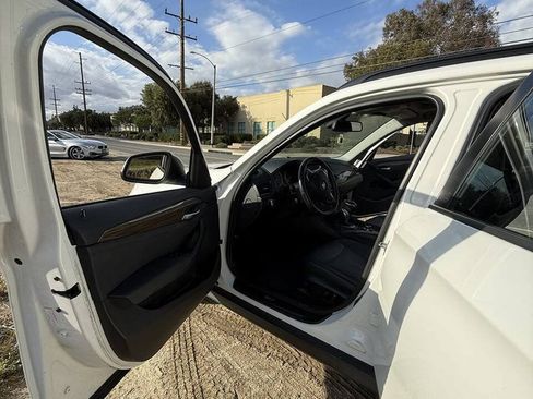 Used 2014 BMW X1 sDrive28i RWD image 10