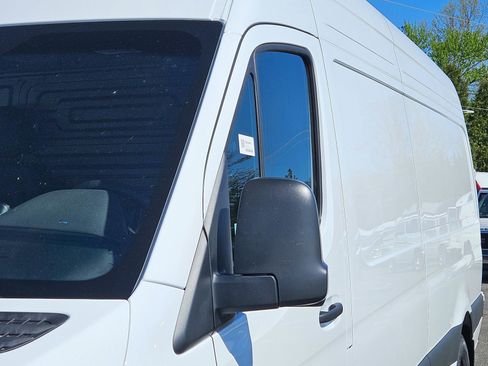 New 2026 Mercedes-Benz Sprinter 2500 image 9