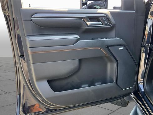 Used 2024 GMC Sierra 2500 AT4 w/ Technology Package AWD/4WD image 21