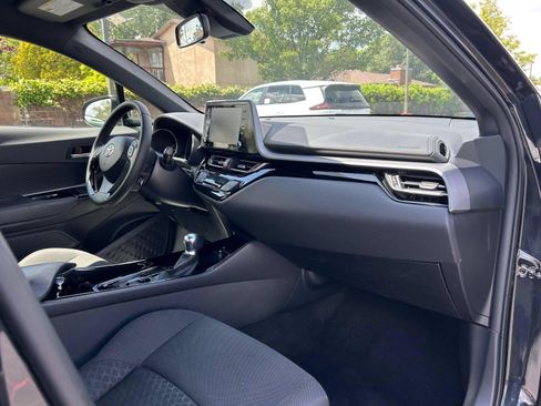 Used 2022 Toyota C-HR Nightshade FWD image 28