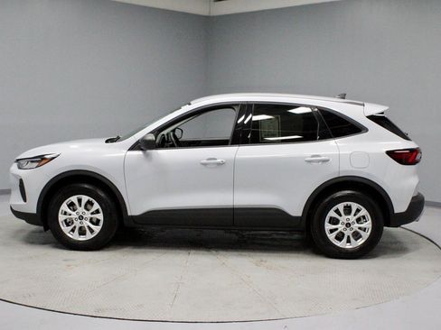 Certified 2025 Ford Escape Active image 7