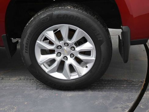 Used 2021 Chevrolet Silverado 1500 Custom image 4