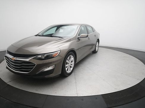 Used 2020 Chevrolet Malibu LT FWD image 12