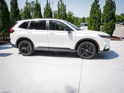 Used 2026 Honda CR-V Sport Touring image 11