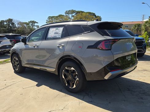 New 2026 Kia Sportage SX FWD image 6