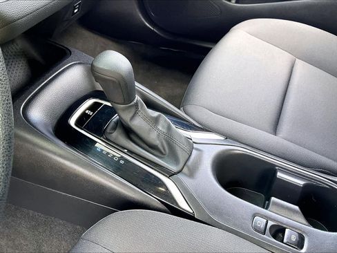 Used 2024 Toyota Corolla LE image 18