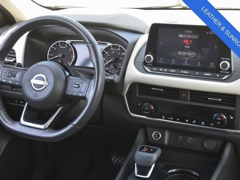 Used 2023 Nissan Rogue SV w/ SV Premium B Package AWD/4WD image 4