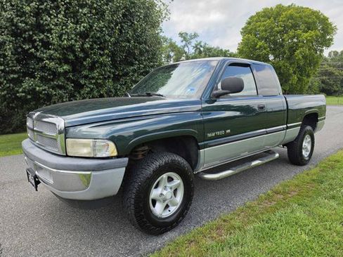 Used 2001 Dodge Ram 1500 Truck 4x4 Quad Cab image 2