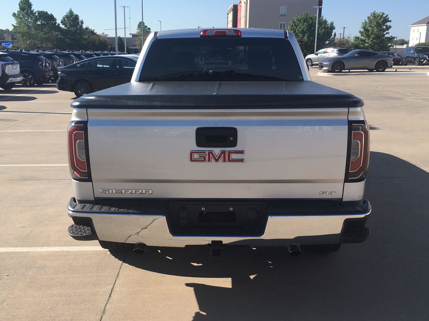 Used 2018 GMC Sierra 1500 SLT w/ SLT Premium Package RWD image 10