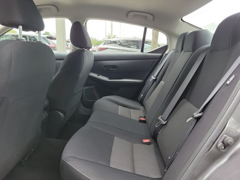 Certified 2025 Nissan Sentra SV FWD image 17