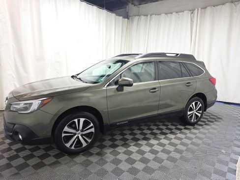 Used 2018 Subaru Outback 2.5i Limited image 7