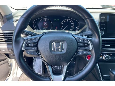 Used 2018 Honda Accord Touring image 33