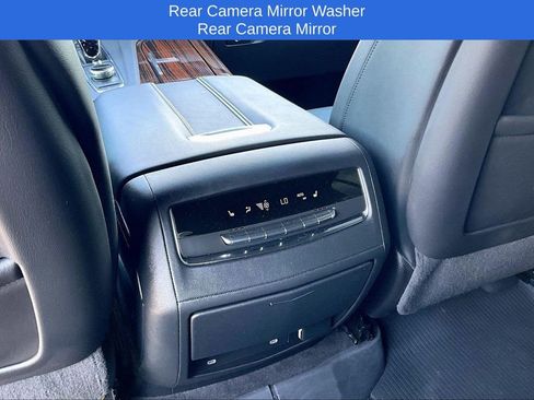 Used 2023 Cadillac Escalade ESV Premium Luxury AWD/4WD image 13