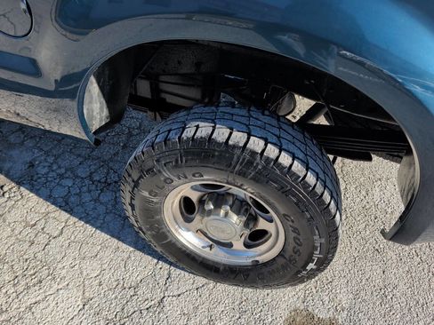 Used 1999 Ford F250 Lariat image 12