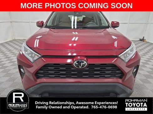 Used 2019 Toyota RAV4 XLE w/ Convenience Package FWD image 9