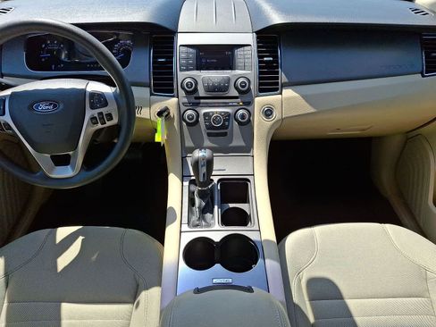 Used 2018 Ford Taurus SE FWD image 24