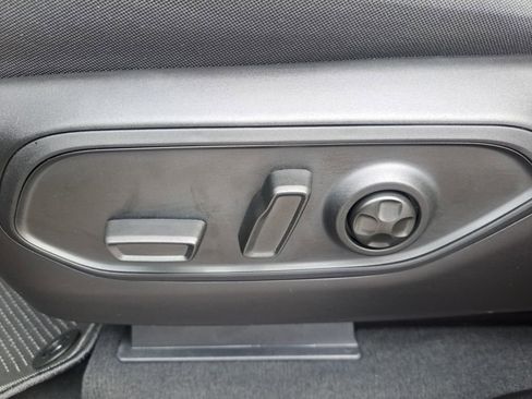 New 2025 Jeep Grand Cherokee Laredo X image 25