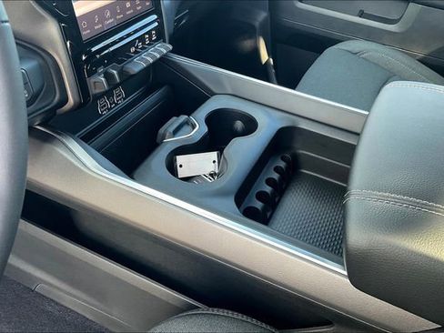 New 2026 RAM 2500 Big Horn AWD/4WD image 8
