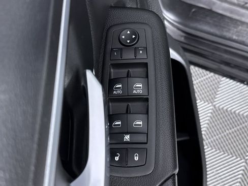 Used 2022 RAM 1500 Big Horn AWD/4WD image 23