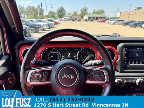 Used 2021 Jeep Wrangler Unlimited Sahara w/ Dual Top Group AWD/4WD image 15