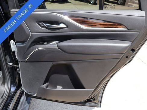 Used 2024 Cadillac Escalade Premium Luxury RWD image 23