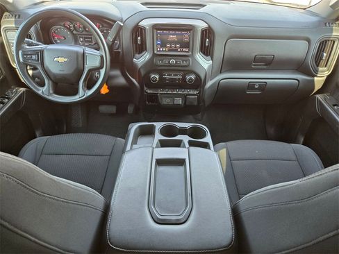 Used 2020 Chevrolet Silverado 1500 Custom w/ Custom Value Package image 15