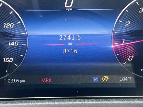 Certified 2025 Mercedes-Benz GLB 250 4MATIC image 22