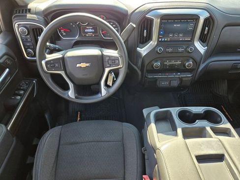 Used 2019 Chevrolet Silverado 1500 LT AWD/4WD image 13