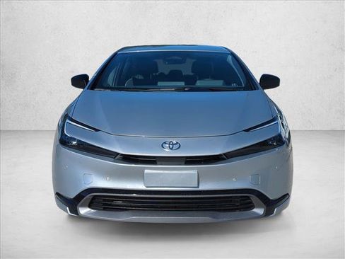 Certified 2025 Toyota Prius XLE image 2