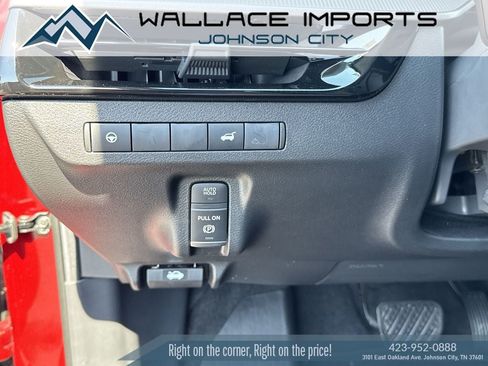 Used 2025 Nissan Murano SV AWD/4WD image 30