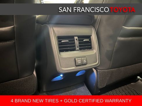 Certified 2021 Toyota Avalon XSE image 17