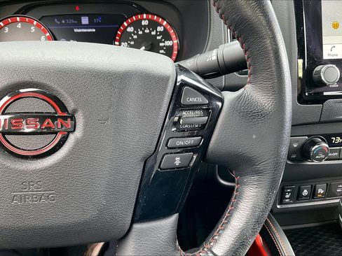 Used 2023 Nissan Frontier PRO-4X w/ Pro-4X Premium Package image 18