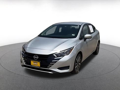 Used 2025 Nissan Versa SV FWD image 6