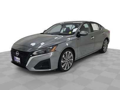 Used 2023 Nissan Altima 2.5 SL