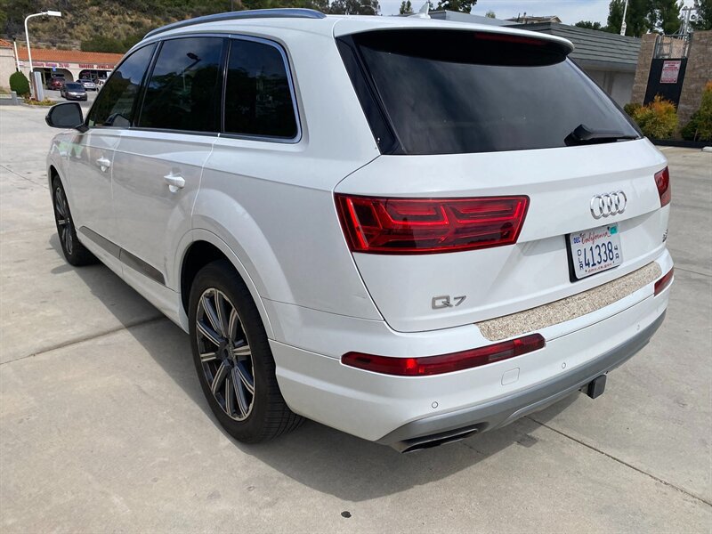 Used 2017 Audi Q7 3.0T Premium Plus AWD/4WD image 11