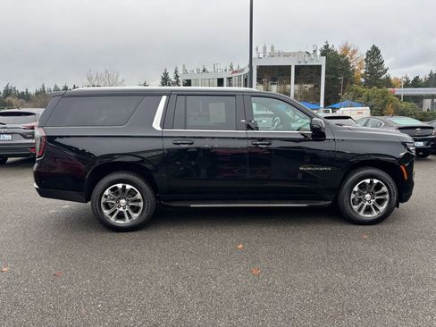 Certified 2025 Chevrolet Suburban LT w/ Comfort Package image 4